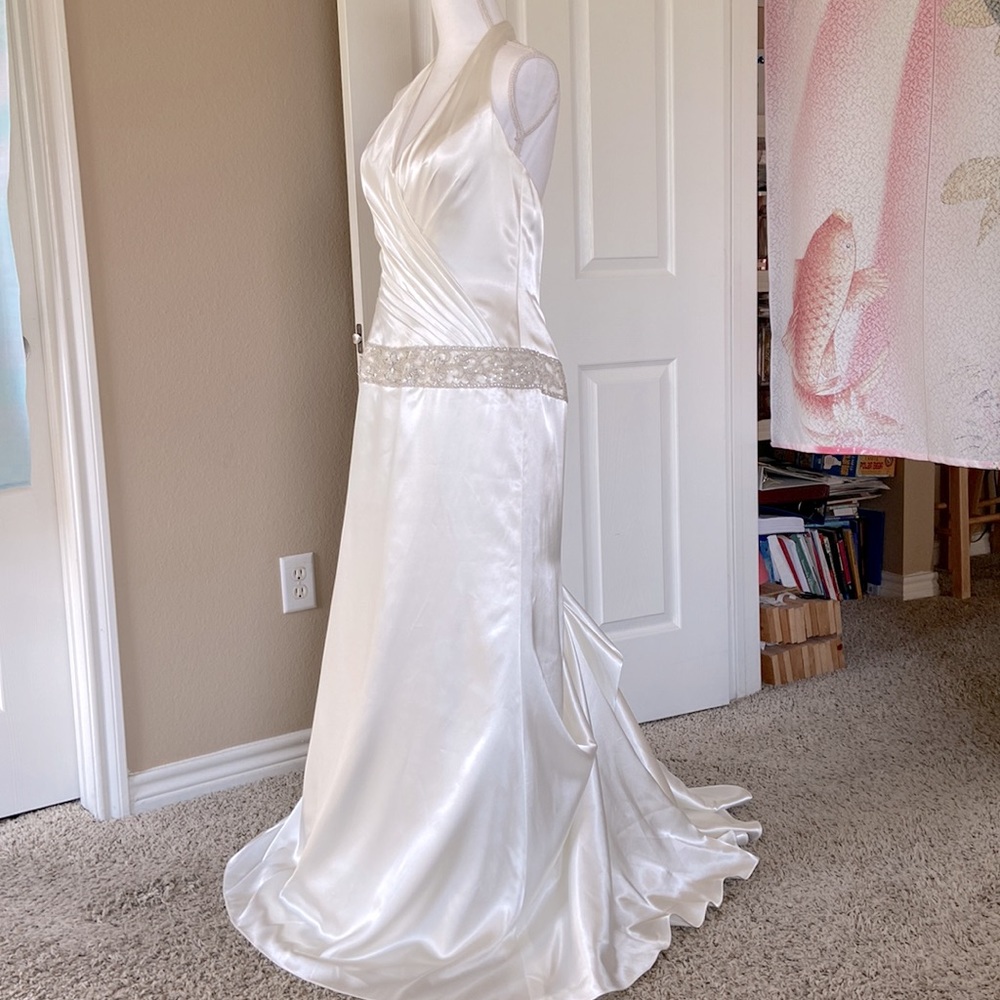 Hollywood style wedding dress adjustable strain - Picture 6 of 11